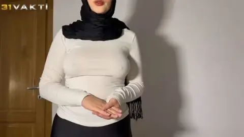 Çalışarak Geçemediği Sınıfı Öğretmenine Dar Amcığı Siktirerek Geçmeyi Planlayan Liseli