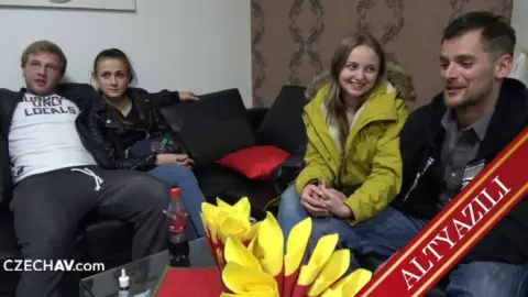 Marinada Spor Yapan Esmer Güzel Yeşil Neon Taytını Çıkartırsa